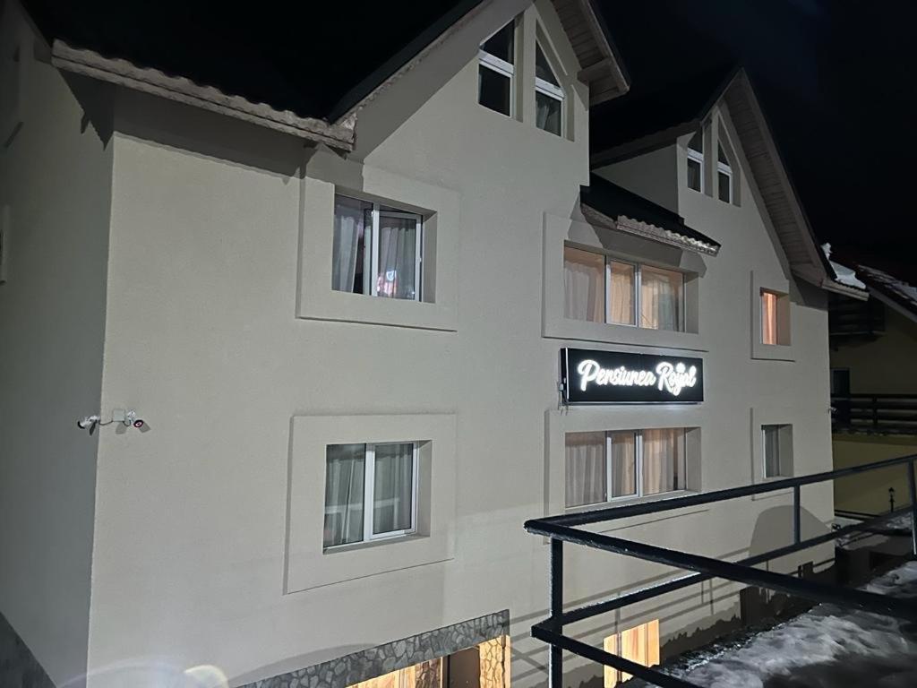 Pensiunea Royal Ranca Bagian luar foto